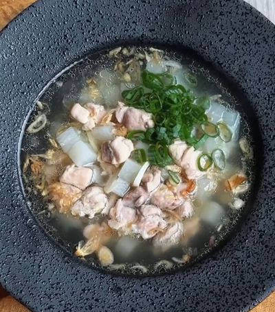 Resep Sup Ayam Lobak: Menu Hangat yang Simpel dan Lezat