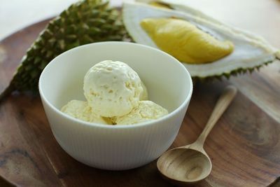 4 Resep Olahan Durian Enak, Dari Minuman Segar hingga Makanan Nikmat