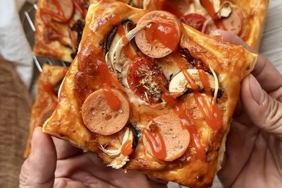 Cukup 20 Menit! Resep Pizza Puff Pastry yang Mudah dan Lezat