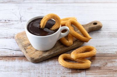 Wajib Coba! 5 Rekomendasi Churros Enak dan Murah di Singapura