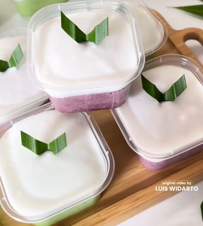 Cobain Resep Kue Kukus Pandan Talas dengan Saus Santan, Lembut dan Harum!