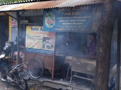 Sate Ayam Pak Budi Semarang, Warung Sate Hidden Gems di Balik Kantor Gubernur Jawa Tengah
