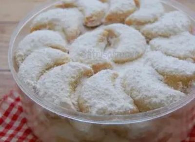 Resep Putri Salju yang Lembut dan Lumer di Mulut