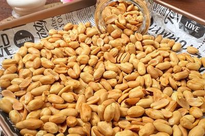 Anti Pahit! Ini Tips Bikin Kacang Goreng Bawang Renyah