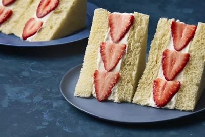 Cara Membuat Japanese Fruit Sando: Sandwich Buah ala Jepang yang Lembut, Segar, dan Cantik!