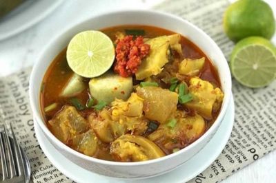 Lontong Kikil: Kuliner Ngangenin Khas Jawa Timur yang Wajib Dicoba di Sidoarjo