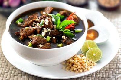 Fakta Tentang Rawon, Sup Hitam Lezat Khas Indonesia yang Mendunia