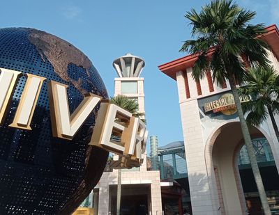 Beli Waktu atau Hemat Uang? Panduan Memilih Tiket Universal Studios Singapore Sesuai Budget