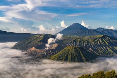 Kebakaran Padam, Wisata Bromo Kembali Buka Mulai Hari Ini
