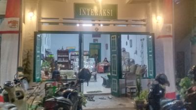 Hidden Gem! Toko Buku di Parepare Dapat Predikat Bintang Lima Dari Google Maps