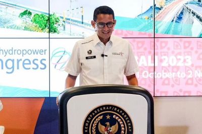 Menparekraf Sandiaga Uno Rilis Program KKN KKL #DiIndonesiaAja untuk Capai Target Wisatawan