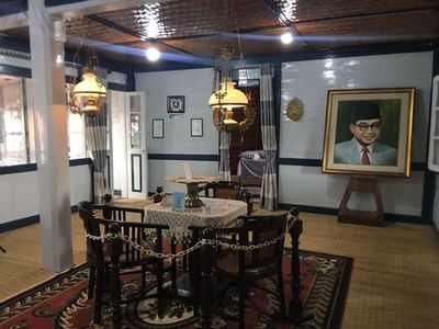 Wisata Sejarah Mengunjungi Museum Rumah Kelahiran Bung Hatta di Bukittinggi