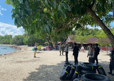 Polres Sumbawa Gelar Patroli ke Obyek Wisata demi Jamin Rasa Aman saat Libur Lebaran