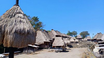 Pesona Kampung Adat Bena di Kabupaten Ngada NTT, Ada Rumah Berbentuk Unik