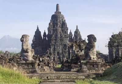 Menelusuri Candi Sewu, Permata Buddha di Kawasan Prambanan, Detail Lokasi dan Tiket Masuk