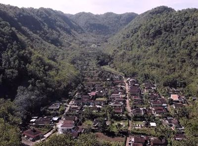 Melihat Eksotisme Wotawati Gunungkidul, Desa Unik Berdiri Tegak Bekas di Aliran Sungai Bengawan Solo Purba