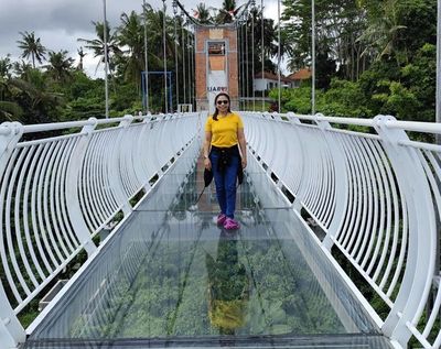 Berani Uji Nyali naik di atas jembatan kaca terpanjang di Asia Tenggara?
