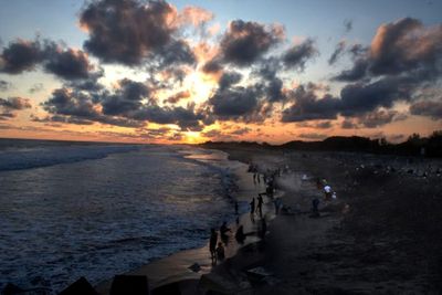 Cantiknya Pantai Glagah Indah di Jogja, Punya Ombak Besar hingga Sunset yang Memukau