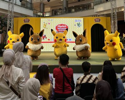 Weekend Tiba! Yuk Party Bareng Pikachu Gemas di PIK 2