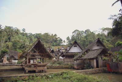 Kampung Naga Tasikmalaya Ini Masih Mempertahankan Tradisi di Era Perkembangan Zaman