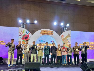 KAI Wisata Raih Penghargaan Travel Agent Pemesanan Rombongan Terbanyak Tahun 2024