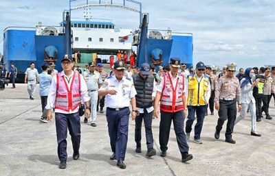 Libur Natal dan Tahun Baru 2025, Wamenhub Pastikan Kesiapan Pelabuhan Merak dan Bakauheni