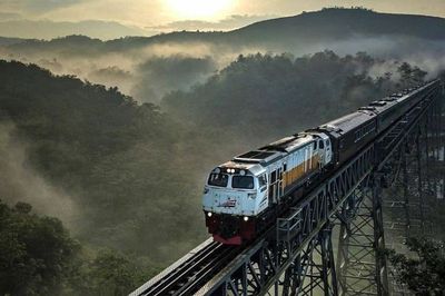 Kereta Api Parahyangan Jakarta-Bandung Kembali Hadir Pada Gapeka 2025