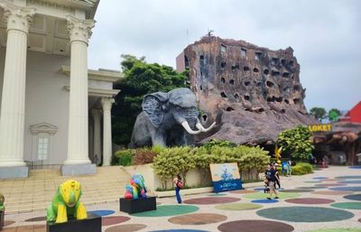 36+ Wahana Menarik Jatim Park 2, Destinasi Wisata Primadona Kota Batu