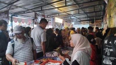Serunya War Takjil di Benhil: Gak Bakal Kehabisan, Paling Desak-desakan