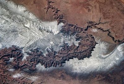 Dari Angkor Wat hingga Grand Canyon, Ini 5 Landmark Dunia yang Tampak dari Satelit
