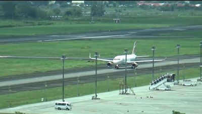 Trafik Meningkat, Airnav Cabang Makassar Catat Lonjakan Pegerakan Pesawat di Bandara Intenational Sultan Hasanuddin
