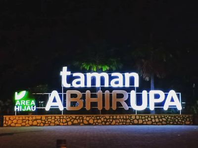 Taman Abhirupa: Tempat Nongkrong Asyik dan Gratis di Tengah Kota Krian Sidoarjo