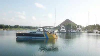 Wisata Seru di Banyuwangi: Naik Kapal Listrik Sambil Menikmati Sunset Pantai Boom