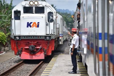 KA Pandanwangi, Sahabat Liburan Murah & Seru di Akhir Pekan