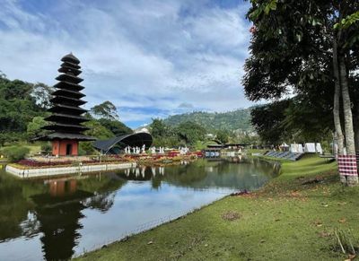 10 Tempat Wisata Terbaru dan Hits di Bandung Barat 2025 yang Wajib Dikunjungi