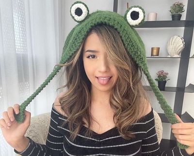 Streamer Cantik Terkenal Pokimane Umumkan Pamit dari Twitch