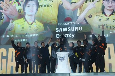 FNATIC ONIC Jadi Raja Galaxy MPL ID Season 13, Siap Pertahankan Gelar Juara MSC!