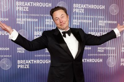 Elon Musk akan Buat Studio Game Berbasis AI , Proyek Game Ambisius?