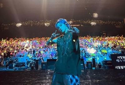 Taeyong NCT Sapa Fans CXO Media Live On Stage bersama NCTzen di Ancol