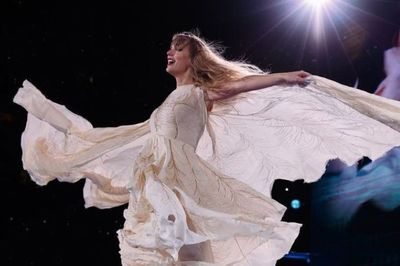 Keren Banget! Taylor Swift Bagi-bagi Bonus Rp1,5 Miliar ke Setiap Supir Truk The Eras Tour