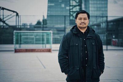 Rilis Tanpa Pelukmu , Michael Hizkia Kisahkan Pilunya Kehilangan Kedua Ortu di Waktu Nyaris Bersamaan