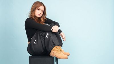 Pernah Jadi Idol Junior di Masa Kecil, Aurla Kini Resmi Debut di Indutri Musik Lewat Single Bosan