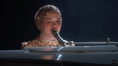 Putri Ariani Memukau di Semifinal America s Got Talent 2023, Dapat Standing Ovation dari 4 Juri