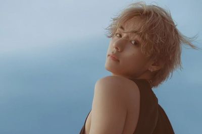 Rilis Hari Ini! V BTS Bagikan Momen Istirahat yang Menyenangkan di MV Terbaru Slow Dancing