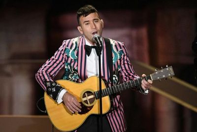 Sufjan Stevens Terkena Sindrom Guillian-Barre: Aku Bangun Pagi dan Tidak Bisa Berjalan