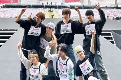 Shotaro dan Anton RIIZE Pamer Selfie Usai Latihan Konser SMTOWN Jakarta, Netizen Salfok ke Hal Ini