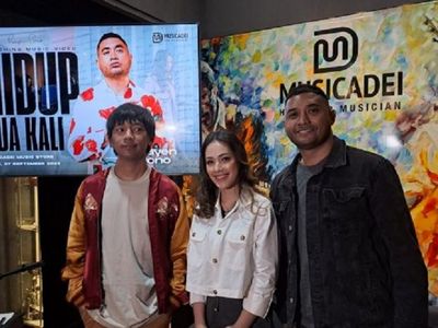 Gandeng Lady Nayoan Jadi Bintang Klip, Rayen Pono Rilis Single Baru Hidup Dua Kali