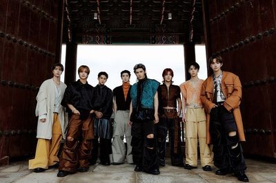 NCT 127 Rilis Fact Check , Padukan Konsep Futuristik dan Tradisional di Video Musik yang Penuh Semangat