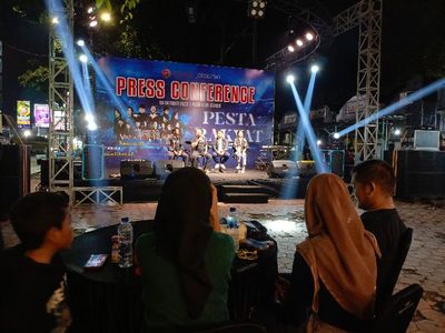 Pesta Rakyat, Konser 30 Tahun Berkarya Ahmad Dhani dan Dewa 19 Siap Menghipnotis Jember