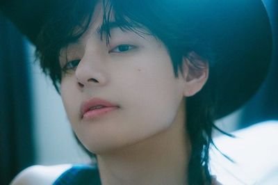 V BTS Bagikan 2 Remix Baru Single Slow Dancing , Tampilkan Irama Romantis dan Afrobeat yang Asik